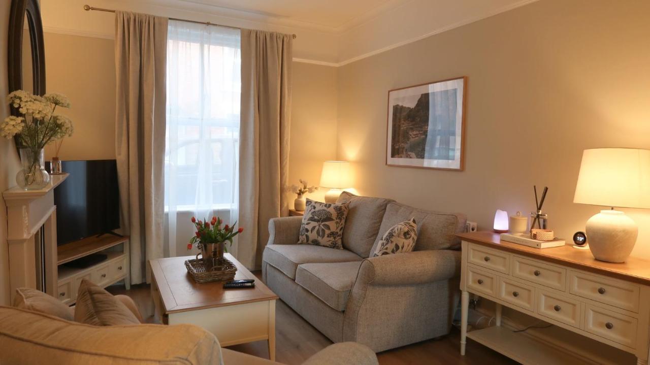 Luxury Living Outside The City Walls - Sleeps Six! Chester Ngoại thất bức ảnh